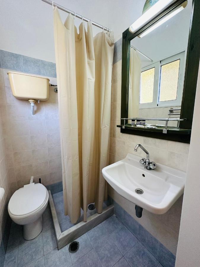 Ancora Hotel Порос Экстерьер фото